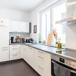 Grosszuegiges 85 M Altstadt-apartment Zentral Wohnen, Angenehm Ruhig