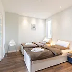Grosszuegiges 85 M Altstadt-apartment Zentral Wohnen, Angenehm Ruhig *