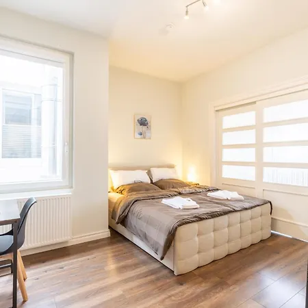 Apartment Premium-apartment 85qm Bahnhof Altstadt Smart-tv Ruhig