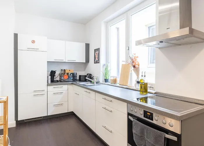 Grosszuegiges 85 M Altstadt-apartment Zentral Wohnen, Angenehm Ruhig